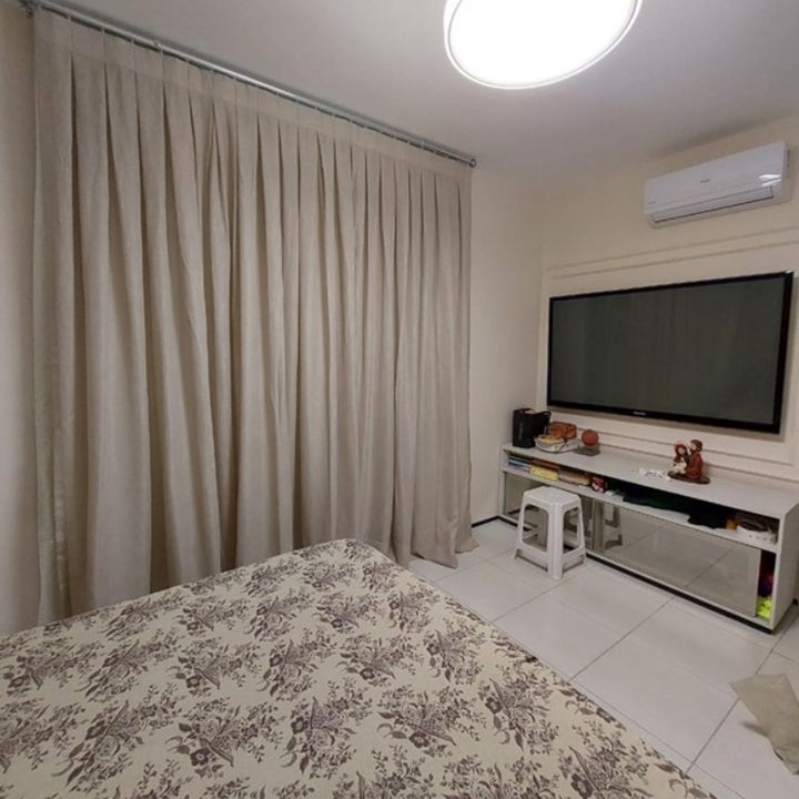 Cortina de tecido com blackout em quarto, projeto da EDD Cortinas em Fortaleza