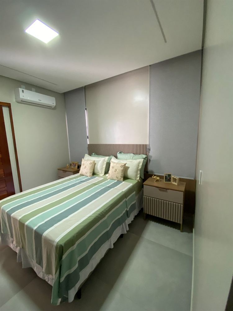 Cortina em quarto de casal, projeto da EDD Cortinas em Fortaleza